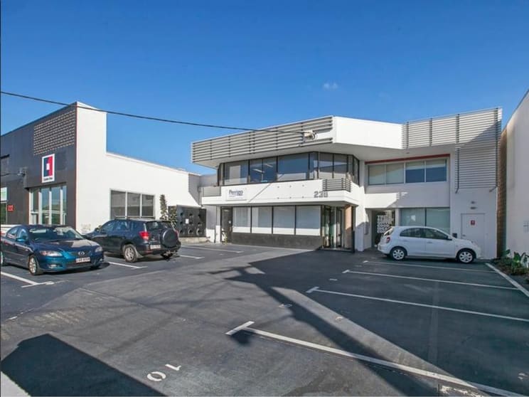 Ground Floor - 1A/236 Arthur Street Newstead QLD 4006 - Image 3