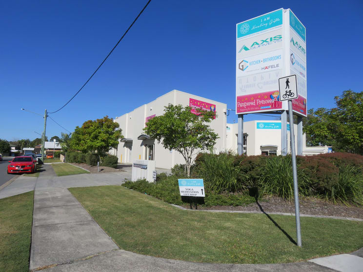 Click to view all images 4/7-9 De Barnett Street Coomera QLD 4209 - Image 2