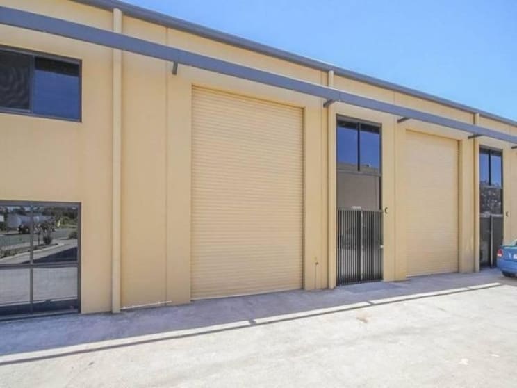 Click to view all images 4/2 Gateway Court Coomera QLD 4209 - Image 2