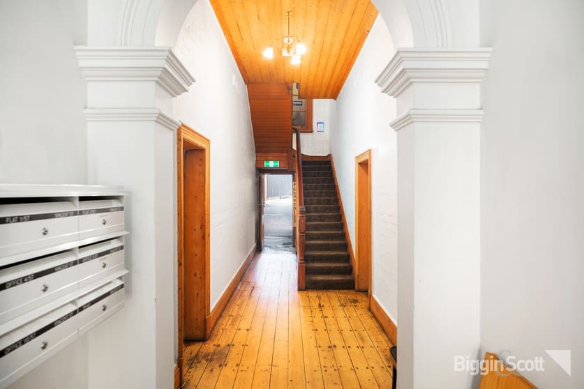 Click to view all images Office 6/57 Vincent Street Daylesford VIC 3460 - Image 3