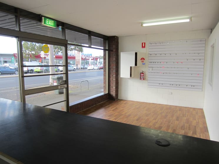 Click to view all images 78 Mercer Street Geelong VIC 3220 - Image 2