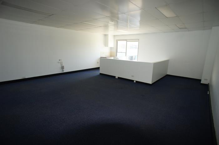Click to view all images Unit 7, 5 Arunga Drive Beresfield NSW 2322 - Image 2