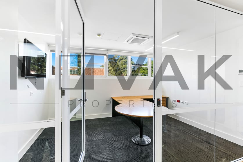 Click to view all images 2/2A Ada Avenue Brookvale NSW 2100 - Image 1