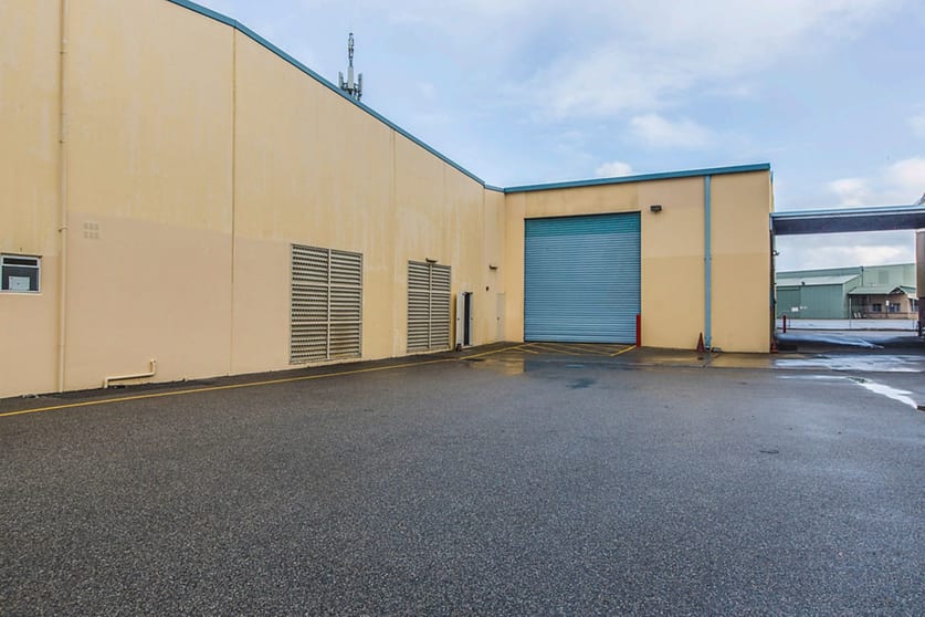 Click to view all images 3/150 Vulcan Road Canning Vale WA 6155 - Image 2
