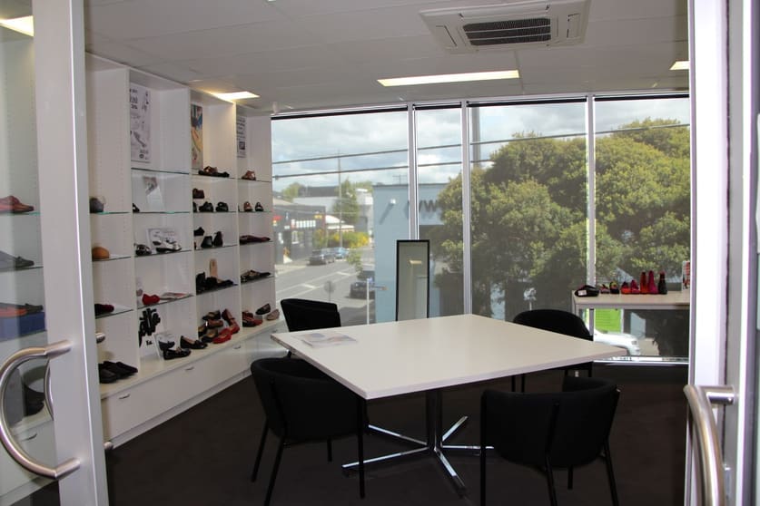 Click to view all images 55A Stubbs Street Kensington VIC 3031 - Image 2