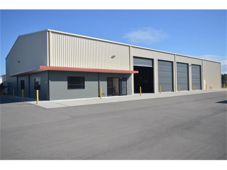 Click to view all images 52 Mustang Drive Rutherford NSW 2320 - Image 1