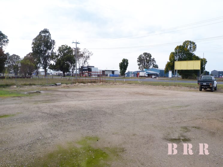 Click to view all images 149 A Sydney Road Benalla VIC 3672 - Image 3