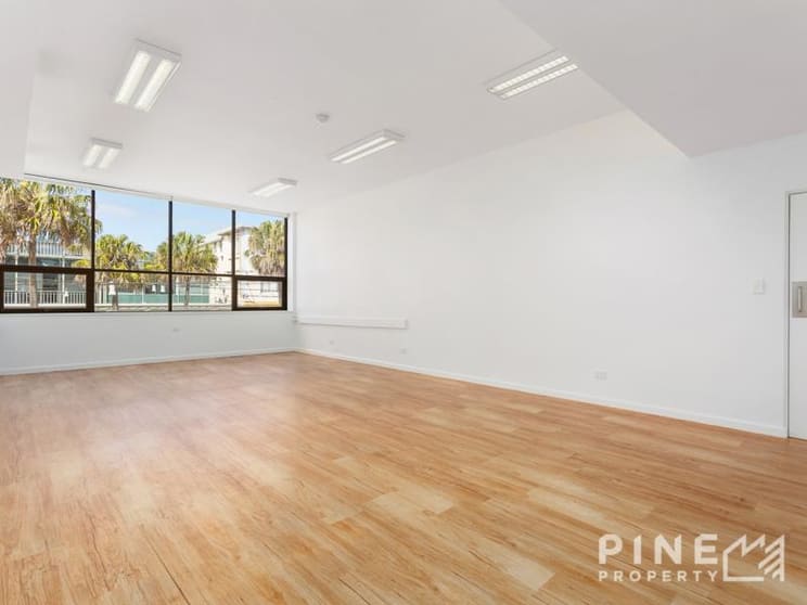 Click to view all images Level 1/44 Market Lane Manly NSW 2095 - Image 2