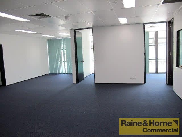 Click to view all images 252 Bradman Street Acacia Ridge QLD 4110 - Image 3