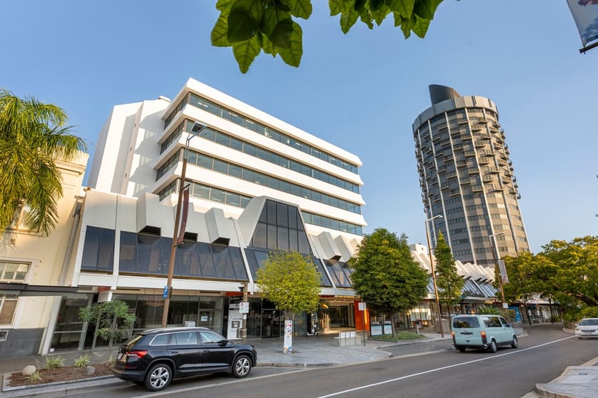Click to view all images 280 Flinders Street Townsville City QLD 4810 - Image 3