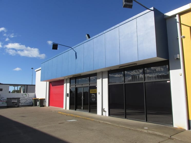 Click to view all images 2/172 Boat Harbour Drive Pialba QLD 4655 - Image 1