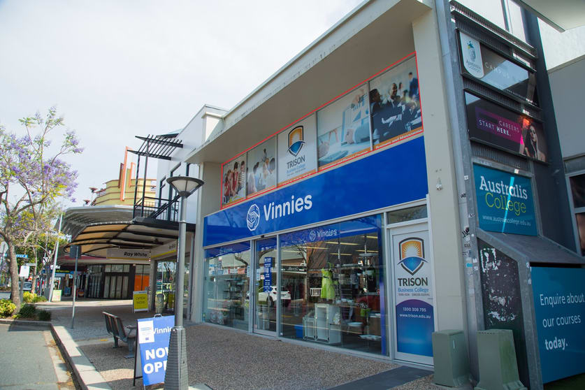 Click to view all images 409 Logan Road Greenslopes QLD 4120 - Image 1