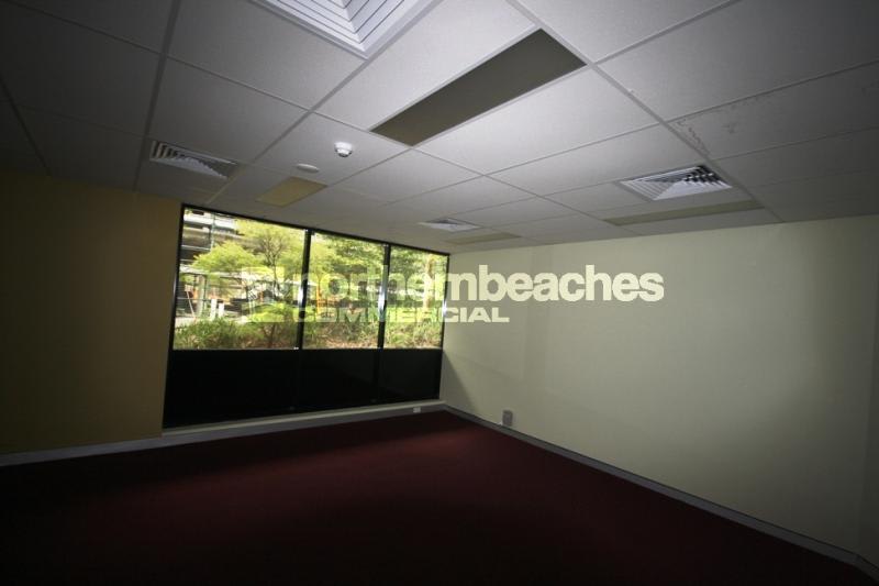 Click to view all images Belrose NSW 2085 - Image 3