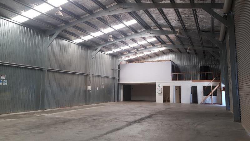 Click to view all images Unit 5A/15 Sheppard Street Hume ACT 2620 - Image 1