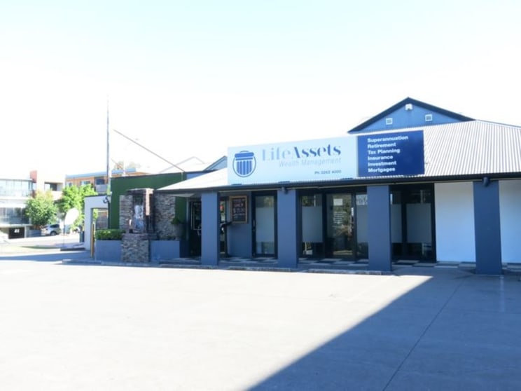 Click to view all images 3/752 Sandgate Raod Clayfield QLD 4011 - Image 1