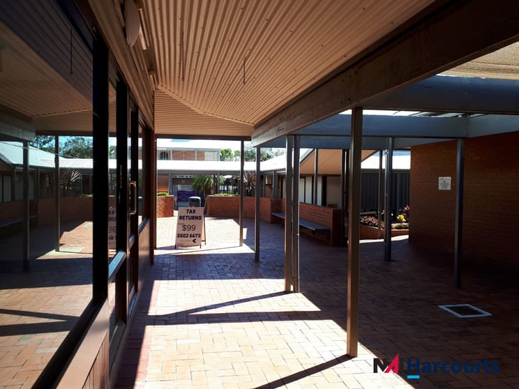 Click to view all images 3/112 Discovery Drive Helensvale QLD 4212 - Image 3