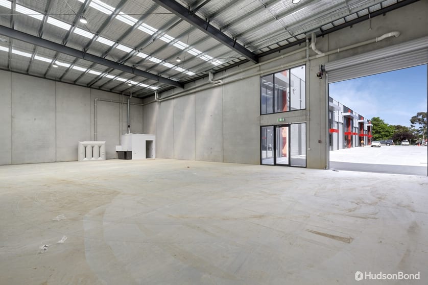 Click to view all images 10/21 Cook Road Mitcham VIC 3132 - Image 3