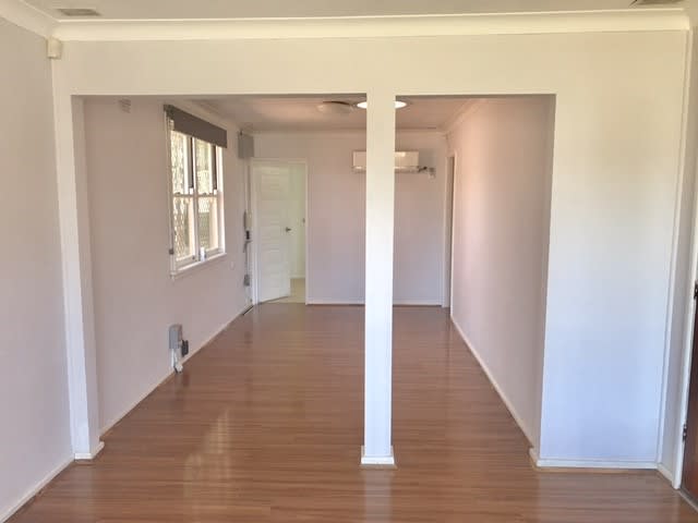 Click to view all images 32 Lake Entrance Road Warilla NSW 2528 - Image 3