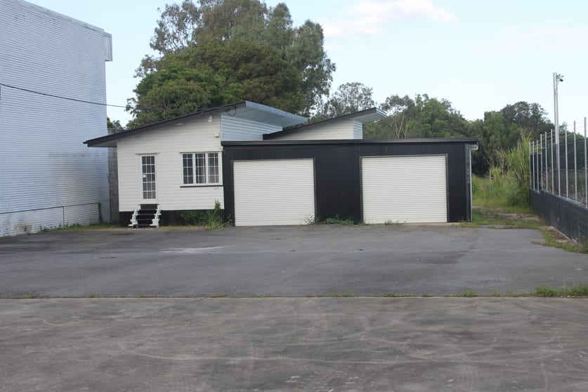 Click to view all images 399 Gympie Road Strathpine QLD 4500 - Image 2