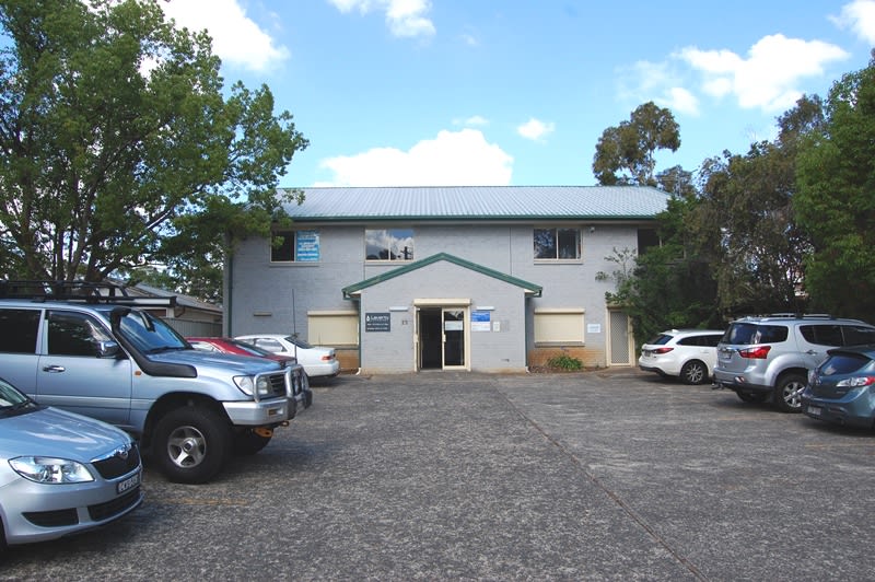 Click to view all images Suite 2/23 Chamberlain Street Campbelltown NSW 2560 - Image 2