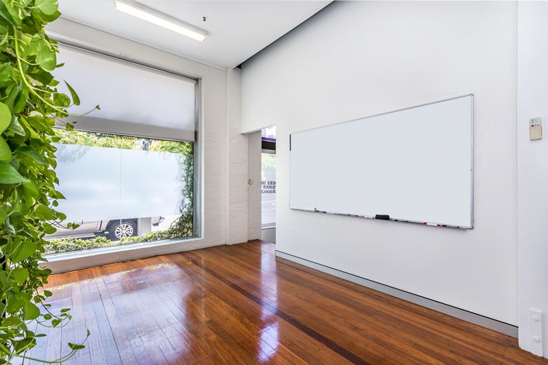 Click to view all images 34 Florence Street Teneriffe QLD 4005 - Image 2