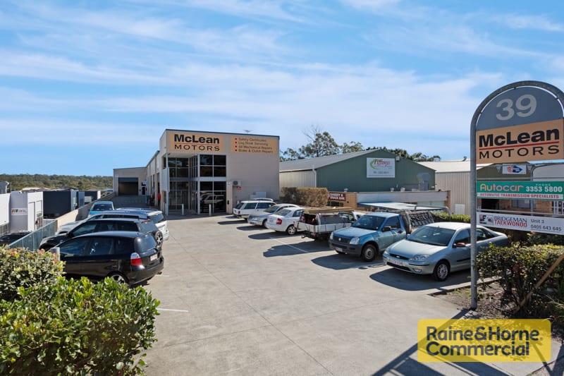 Click to view all images Everton Hills QLD 4053 - Image 1