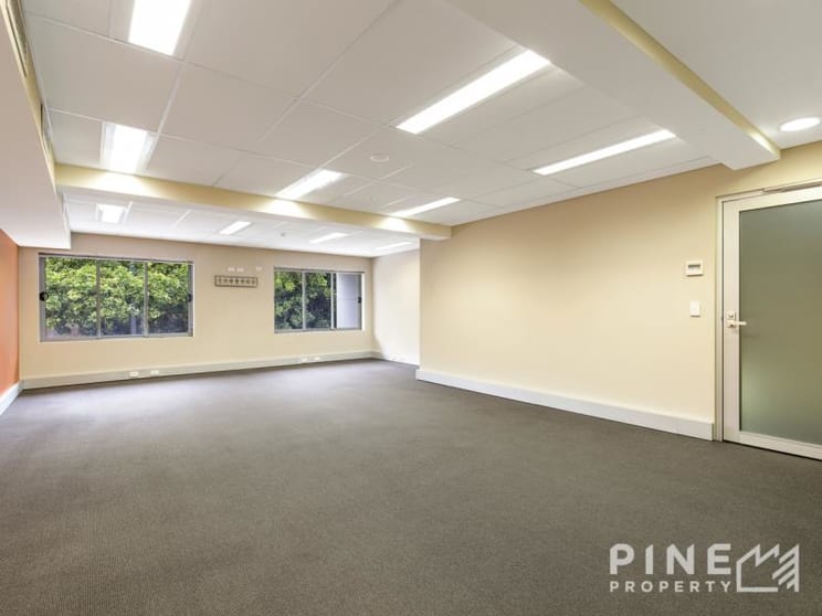 Click to view all images Level 1 Suite 6/15 The Corso Manly NSW 2095 - Image 3