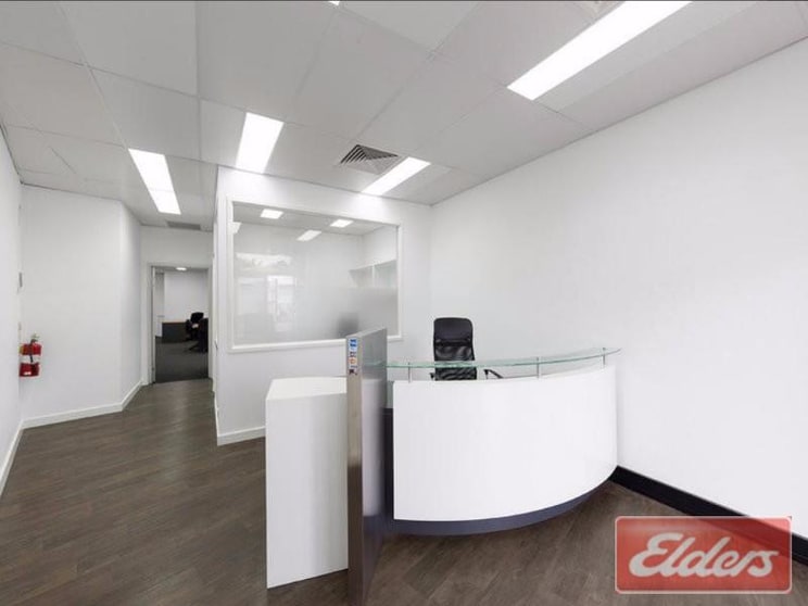 Click to view all images Milton QLD 4064 - Image 3