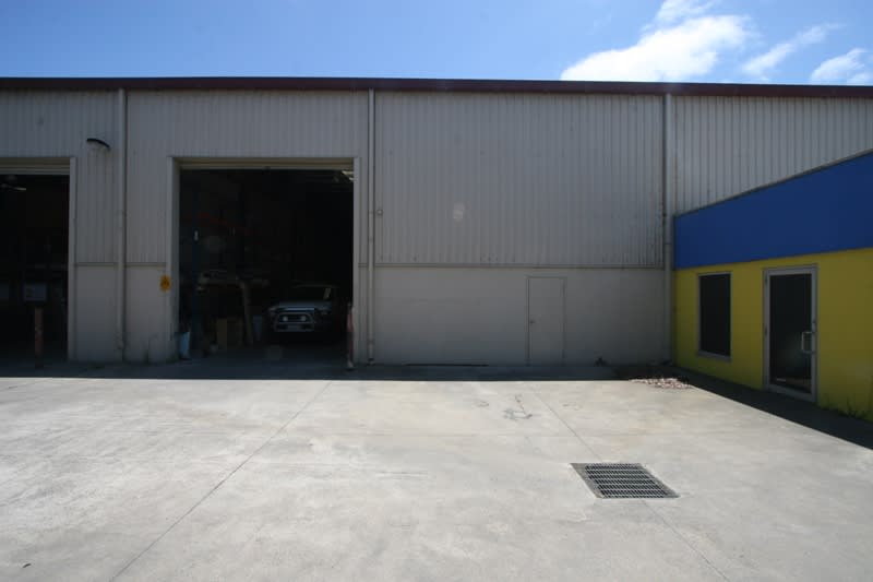 Click to view all images 1/14 Mary Street Pakenham VIC 3810 - Image 2