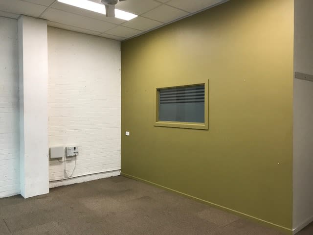 Click to view all images 11/341 Crown Street Wollongong NSW 2500 - Image 2