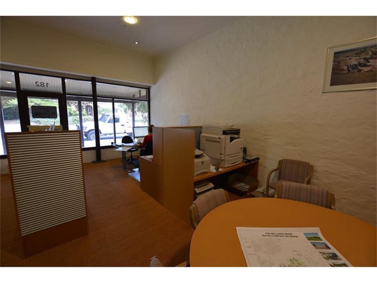 Click to view all images 182 Main Road Mclaren Vale SA 5171 - Image 3