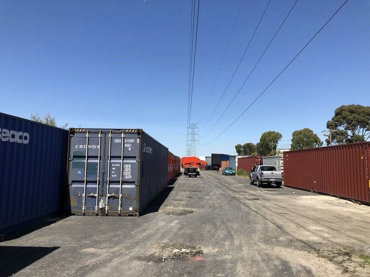 Click to view all images Rear/58 Whiteside Road (ENTRY FROM FAIRBANK RD) Clayton South VIC 3169 - Image 3
