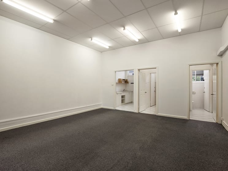Click to view all images 87 Whitehorse Road Blackburn VIC 3130 - Image 3