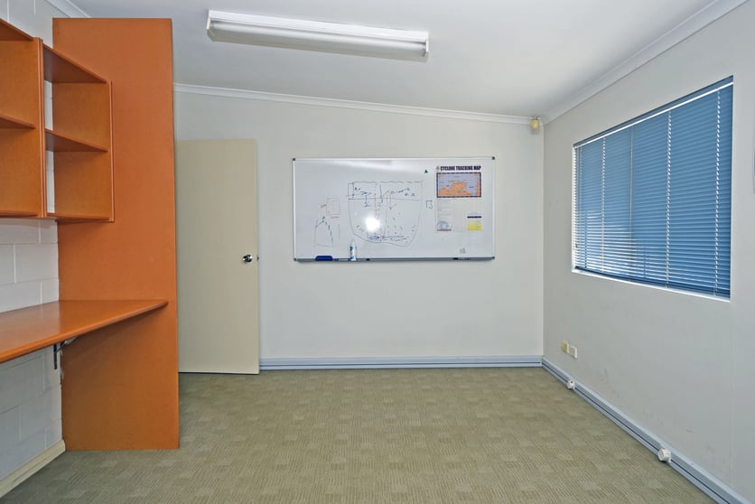 Click to view all images 10/9 Charlton Court Woolner NT 0820 - Image 2