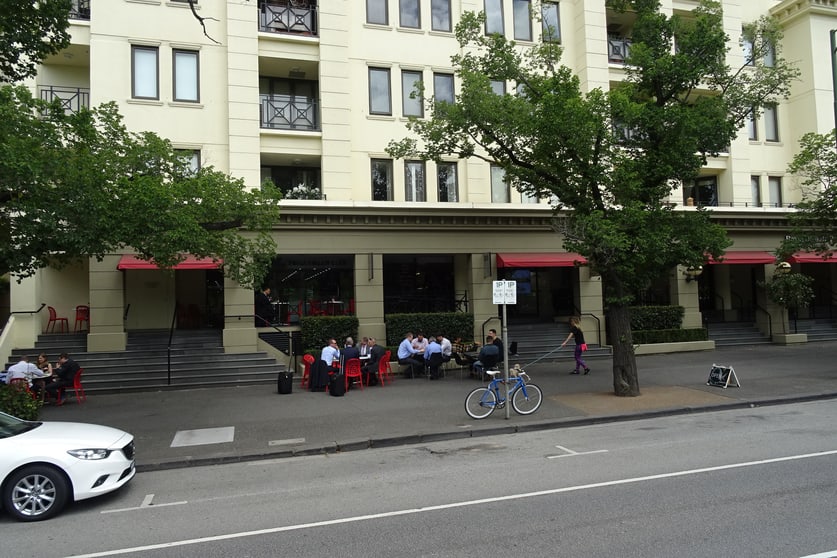 Click to view all images Unit 609/370 St Kilda Rd Melbourne 3004 VIC 3004 - Image 3