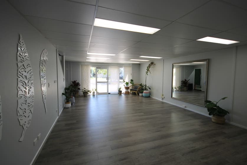 Click to view all images 6/70 Andrew Street Wynnum QLD 4178 - Image 3