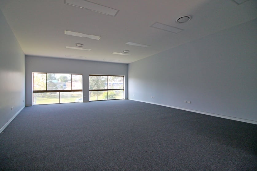 Click to view all images 10 & 11/7 United Road Ashmore QLD 4214 - Image 2