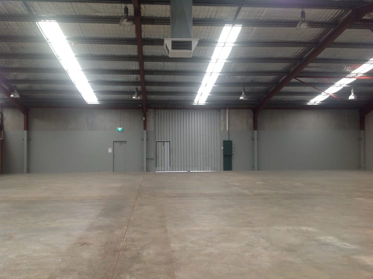 Click to view all images Unit 10/125 Barrington Street Bibra Lake WA 6163 - Image 3