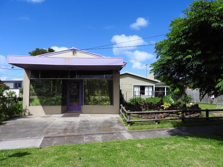Click to view all images 34 Mill Street Aspendale VIC 3195 - Image 3