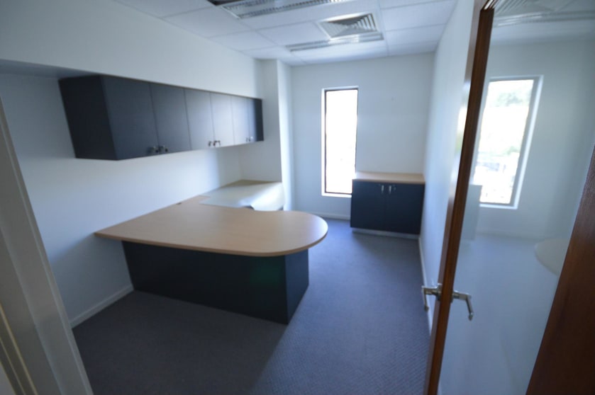 Click to view all images Burleigh Heads QLD 4220 - Image 1