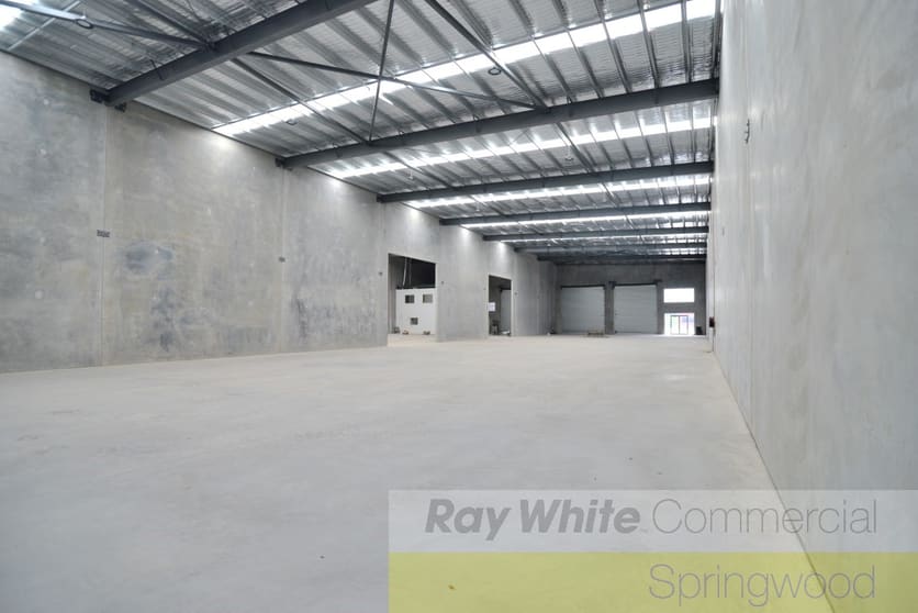 Click to view all images 2/38-40 Blue Eagle Drive Meadowbrook QLD 4131 - Image 2