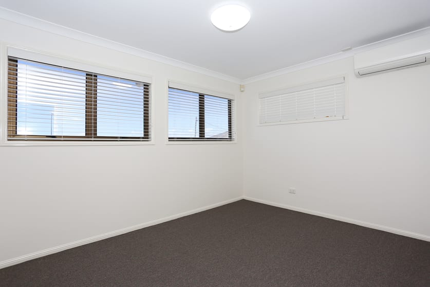 Click to view all images 2/45 Duffield Road Margate QLD 4019 - Image 3