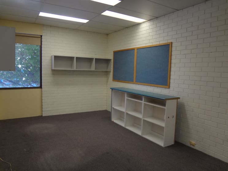 Click to view all images 169 Lava Street Warrnambool VIC 3280 - Image 3