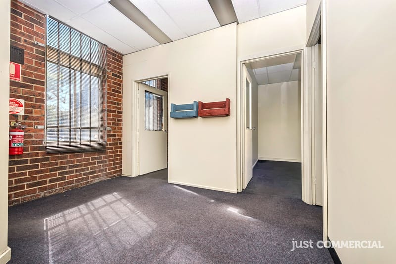 Click to view all images 7 Alfred Street Blackburn VIC 3130 - Image 3