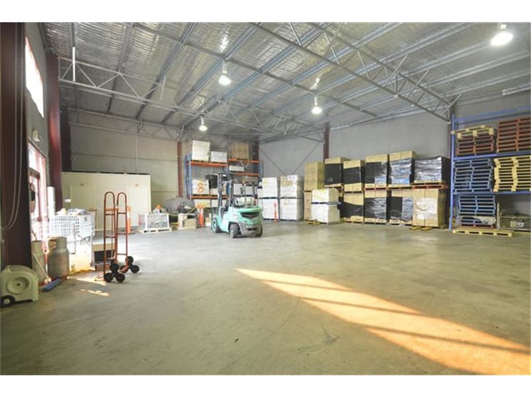 Click to view all images Unit 5/28 Glenwood Drive Thornton NSW 2322 - Image 3