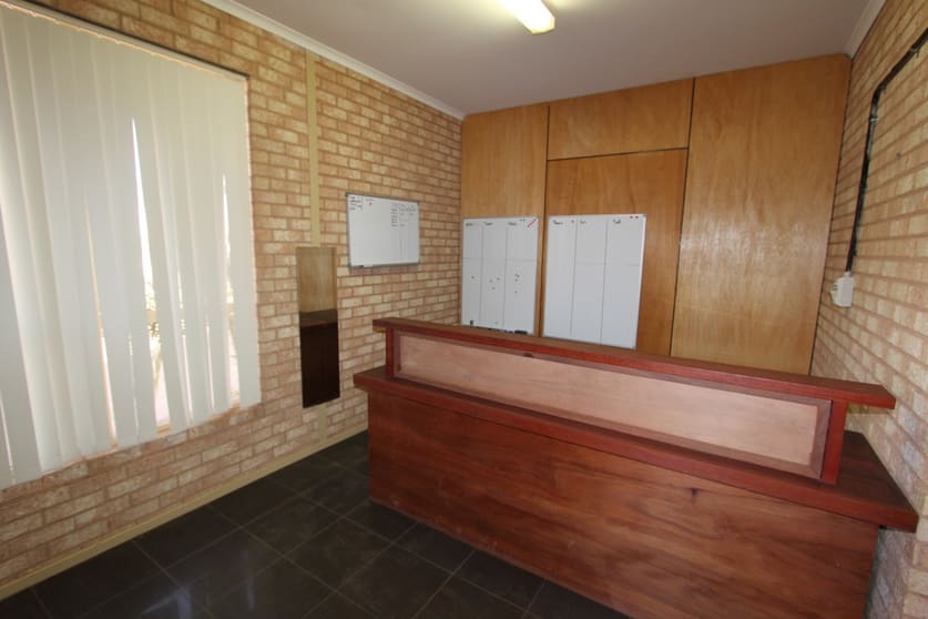 Click to view all images 15A Crane Circle Karratha WA 6714 - Image 2