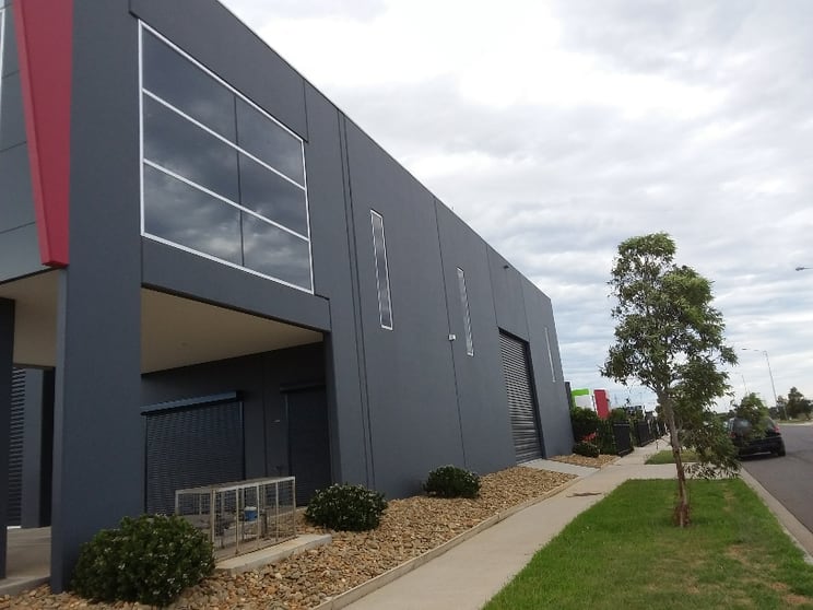 Click to view all images 5/82 Eucumbene Drive Ravenhall VIC 3023 - Image 3