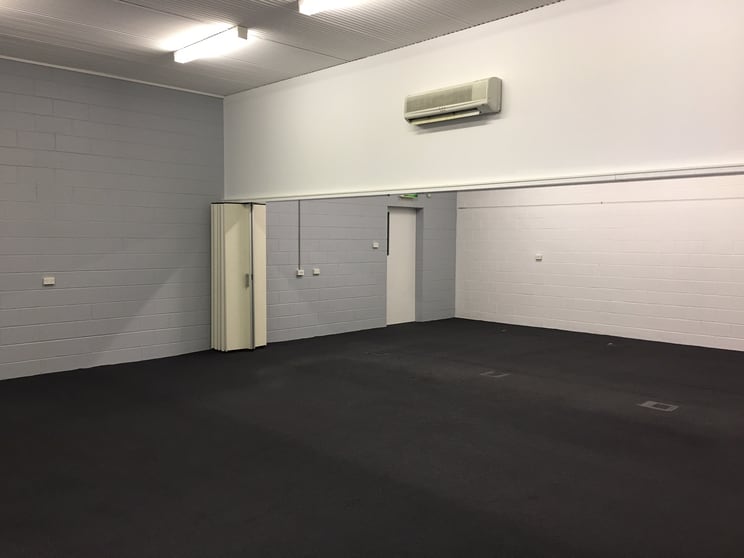 Click to view all images 1-5 Springfield Avenue Derwent Park TAS 7009 - Image 3