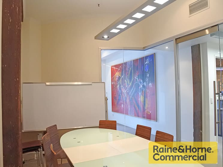 Click to view all images 5/54 Vernon Terrace Teneriffe QLD 4005 - Image 2