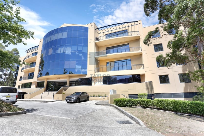 Click to view all images 3.01/29-31 Solent Circuit Baulkham Hills NSW 2153 - Image 1
